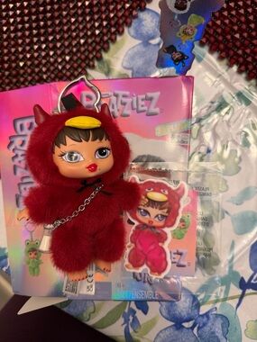ROXXI BRATZIEZ